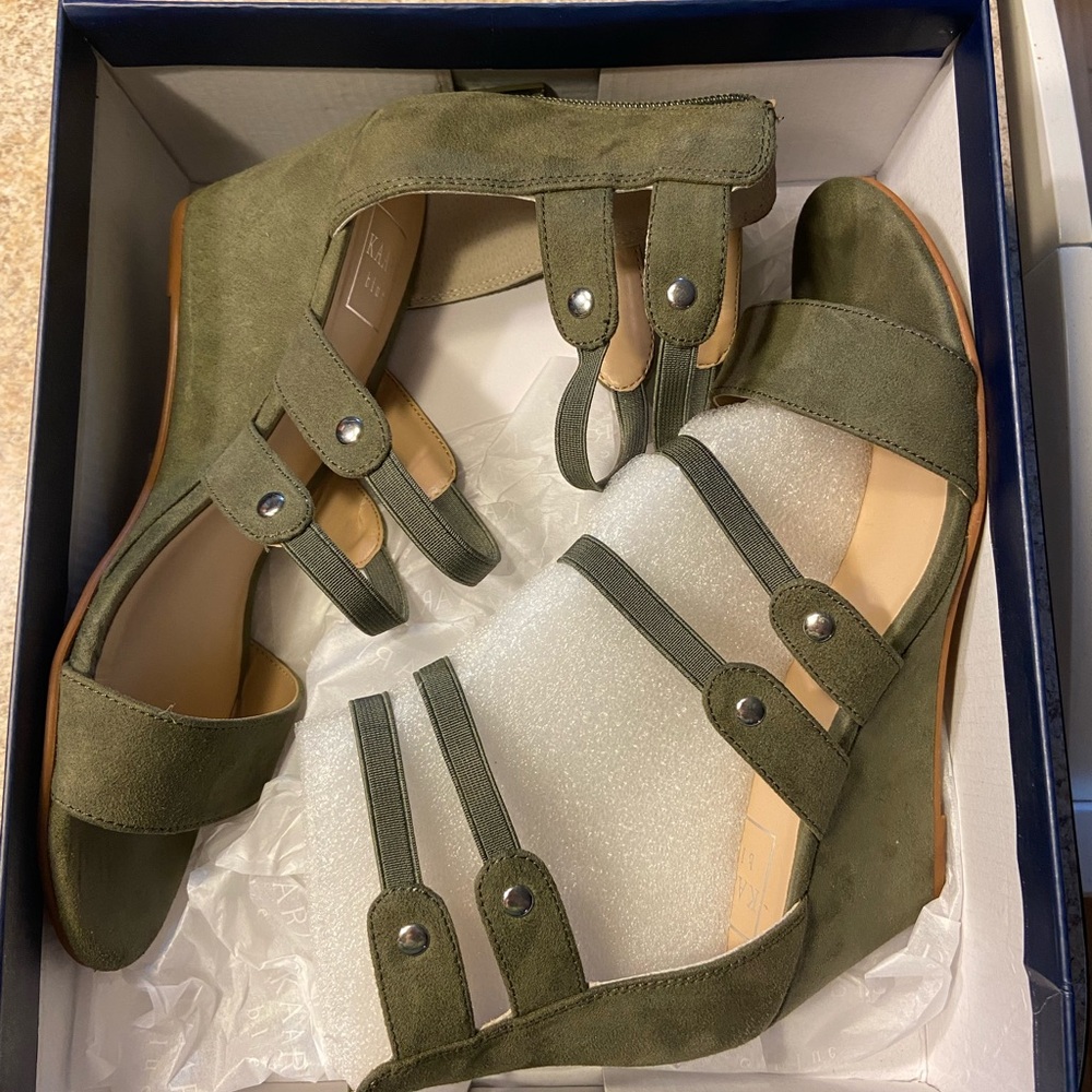 Green Suede sandals